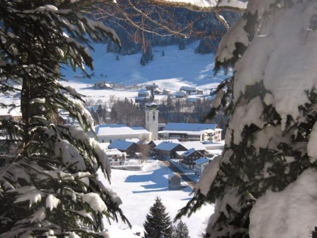 Hotel Oxa Hittisau Exterior photo